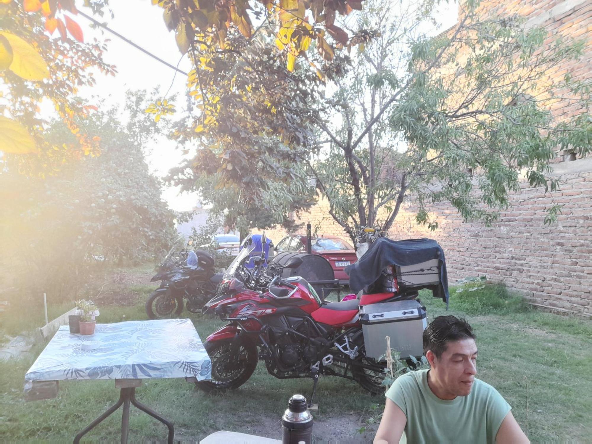 Hostel La Casa Del Patio Bb Bahía Blanca 外观 照片